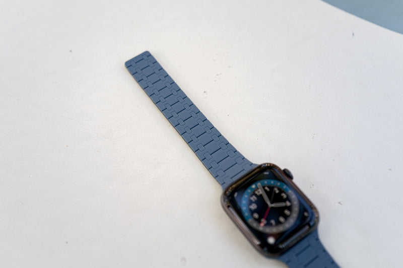 Arctic Blue Royal Mag Apple Watch Band