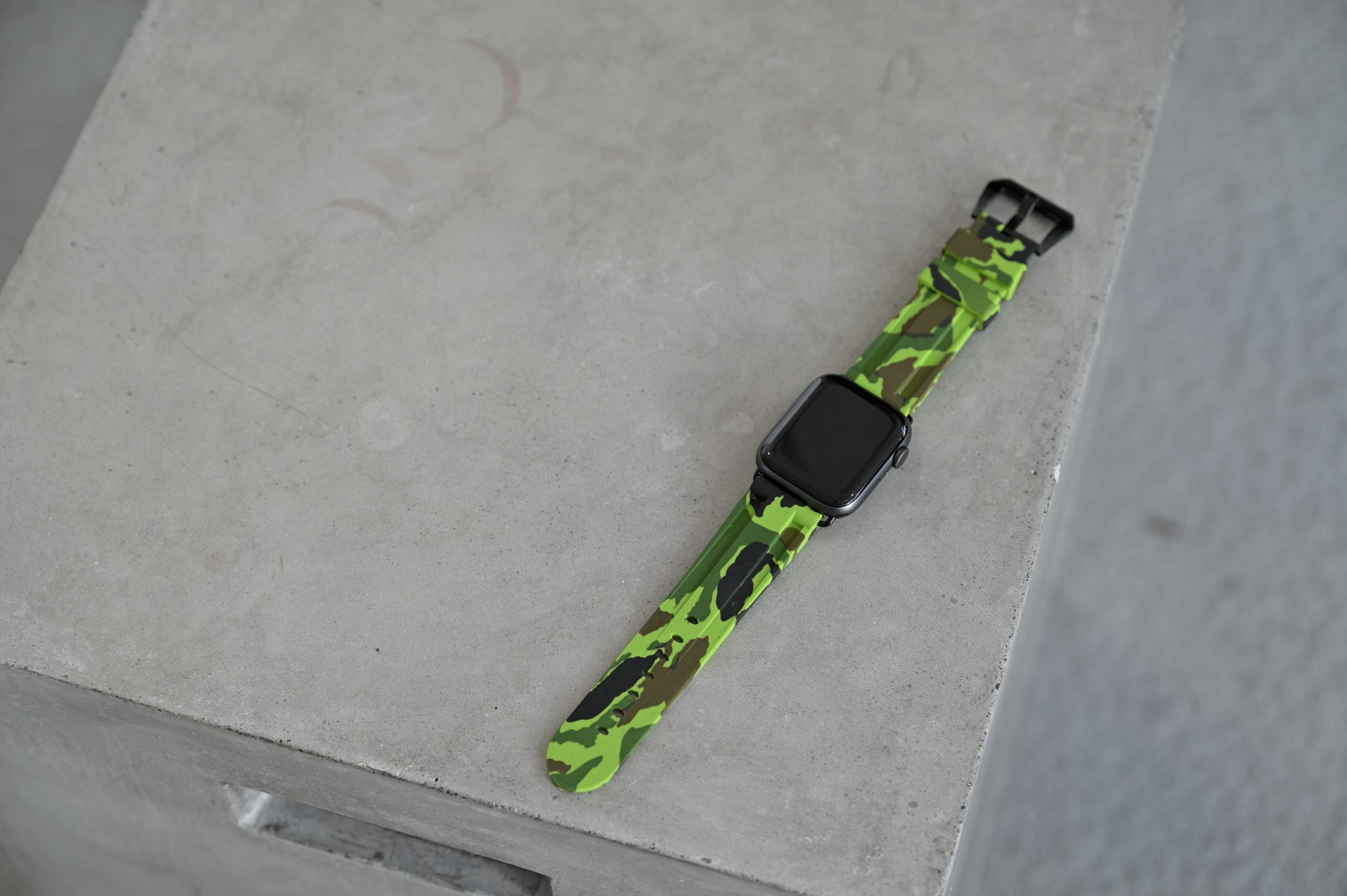 Electric Green Camo Apple Watch Strap - Apple Watch Strap - Le Luxe Straps