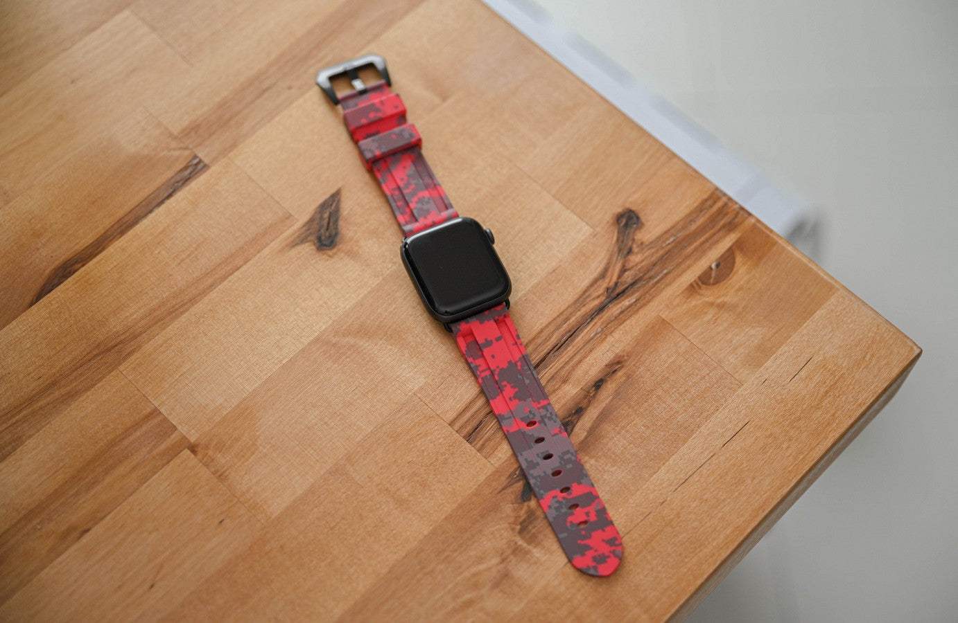 Red Digital Camo Apple Watch Strap - Apple Watch Strap - Le Luxe Straps