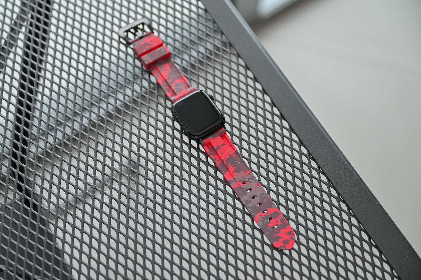 Red Digital Camo Apple Watch Strap - Apple Watch Strap - Le Luxe Straps
